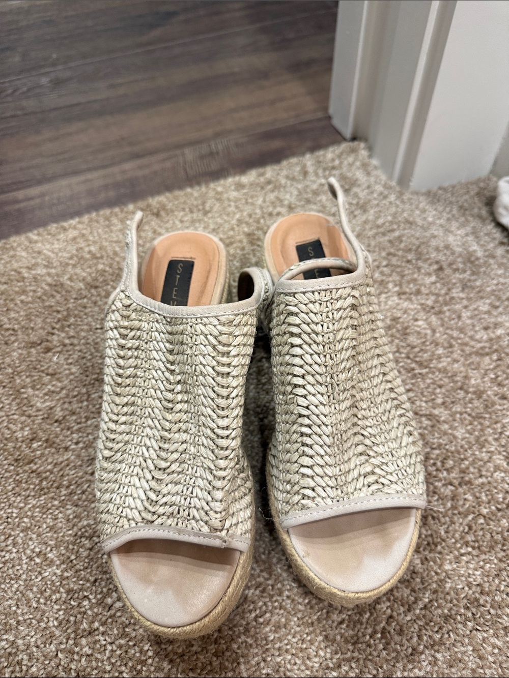 Steve Madden wedges